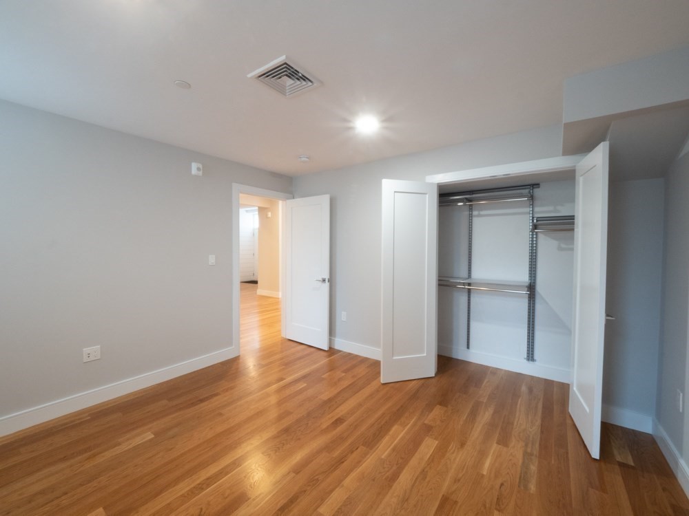 78 Gibbs Street # B