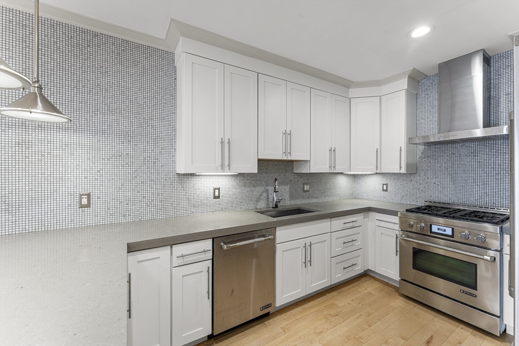 542 Dorchester Ave. # 302