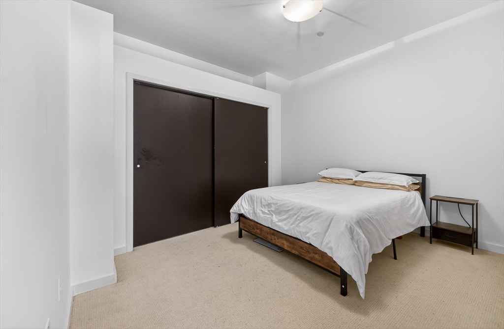 88 Kingston Street # 6c