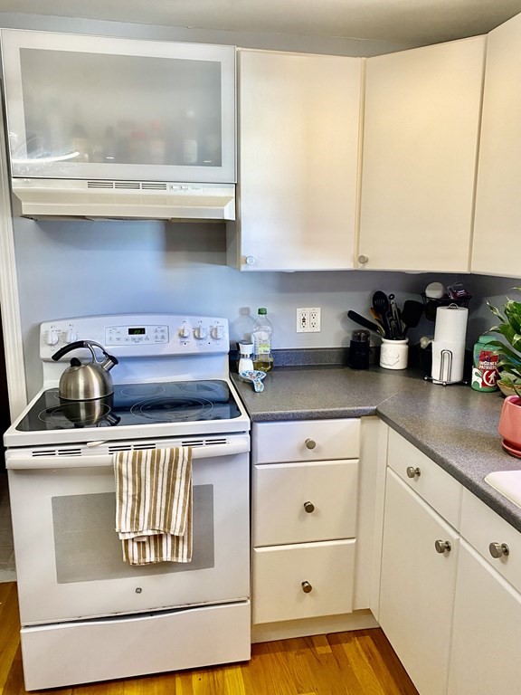 135 Central St # 3