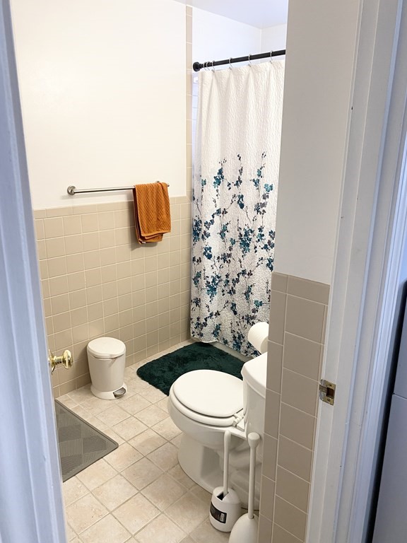 135 Central St # 3