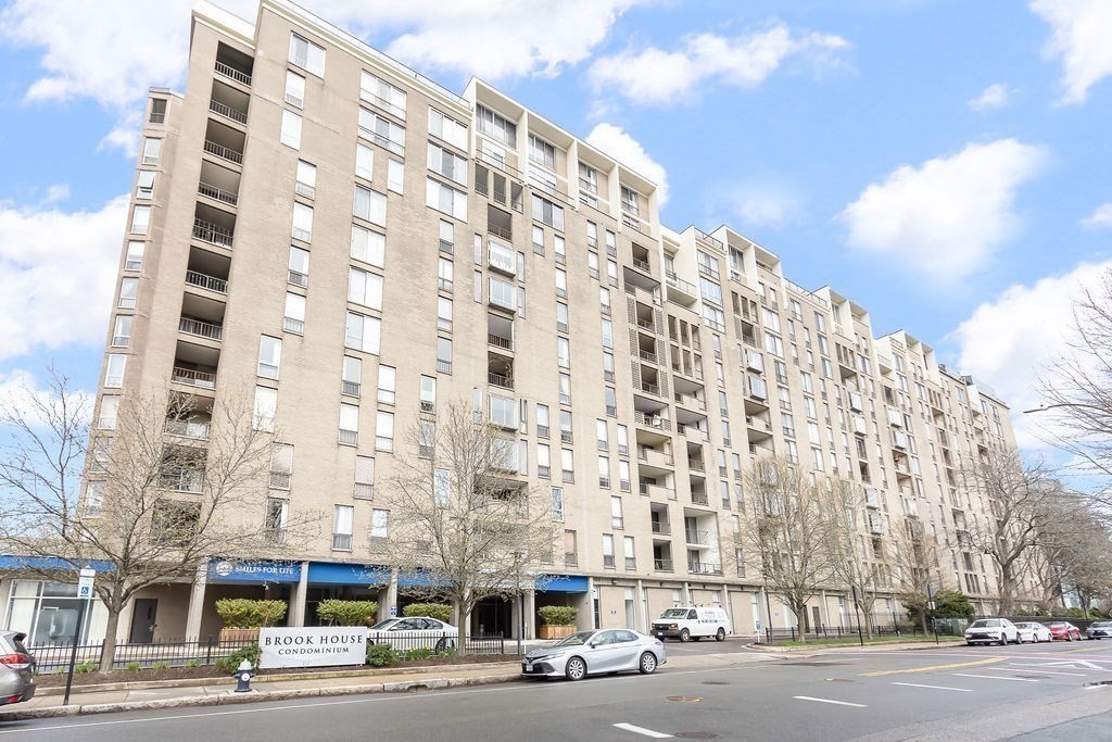 33 Pond Ave # 524
