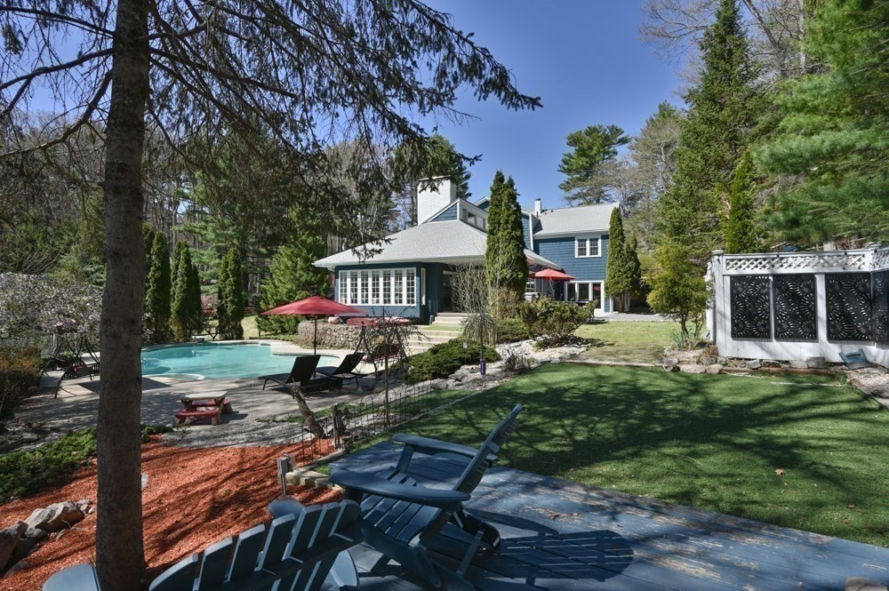 25 Pleasant St