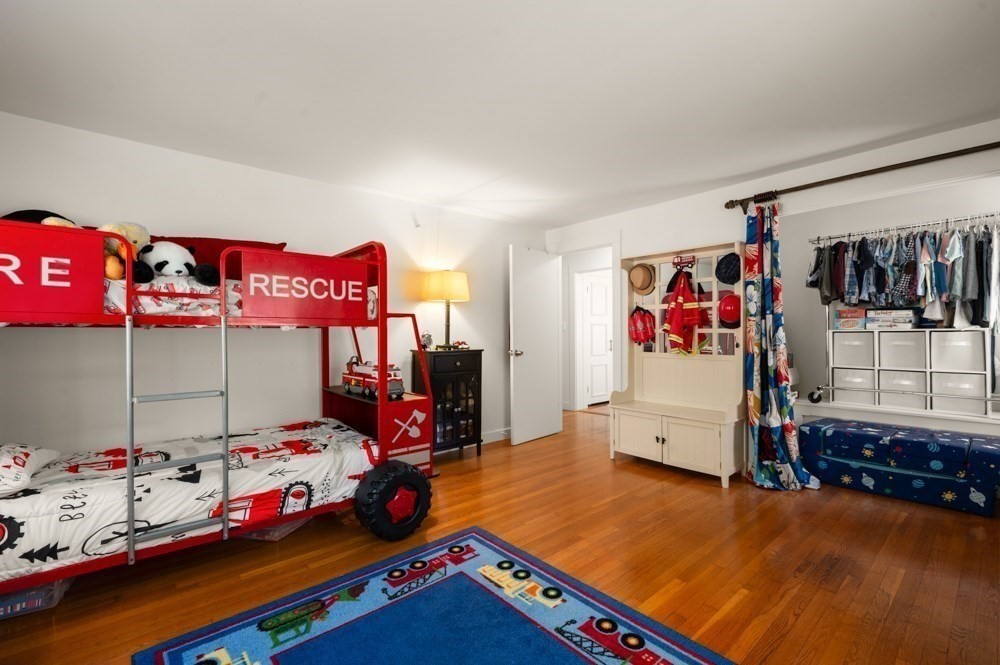 25 Pleasant St