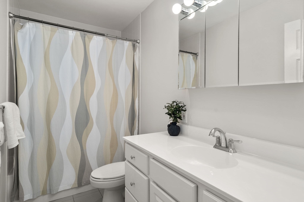 33 Pond Ave # 1213