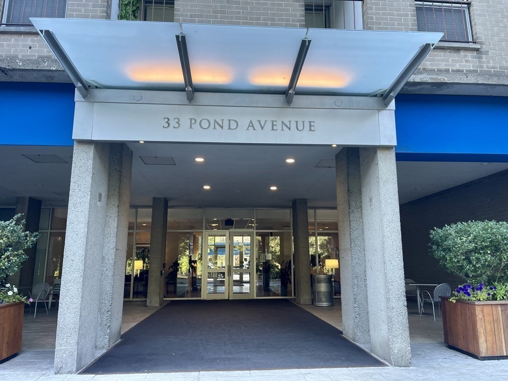 33 Pond Ave # 1213