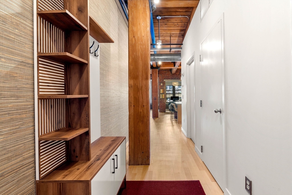 9 W Broadway # 210