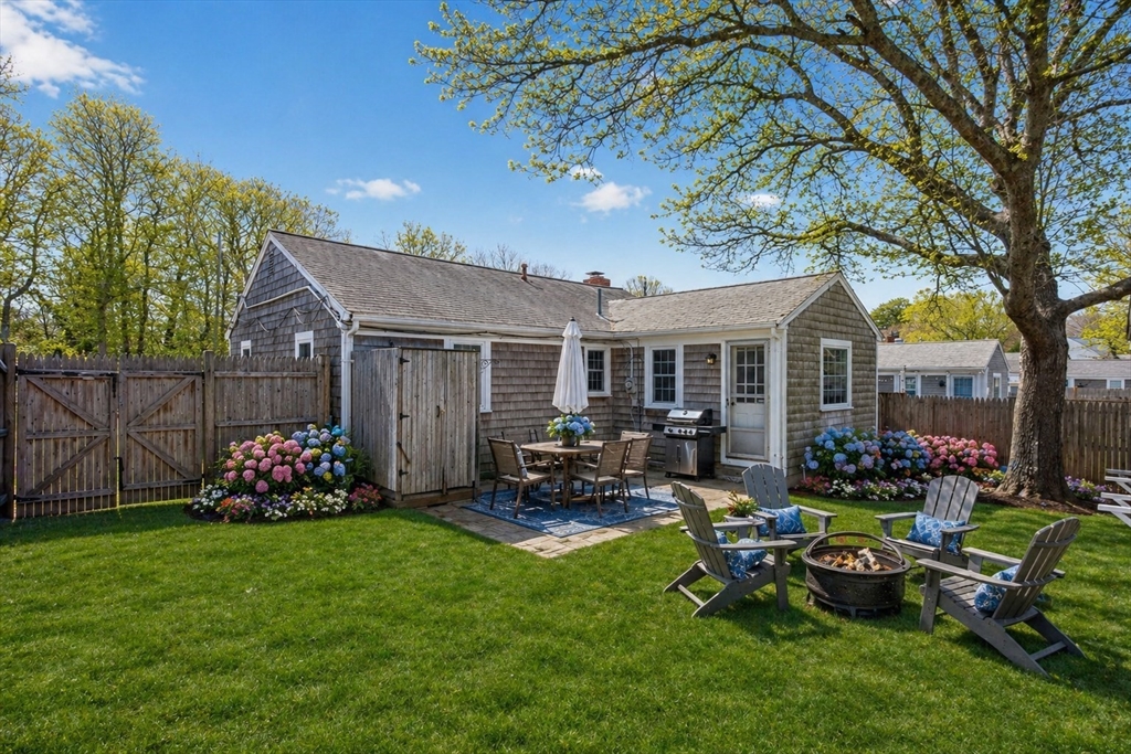 9 Mayflower Rd