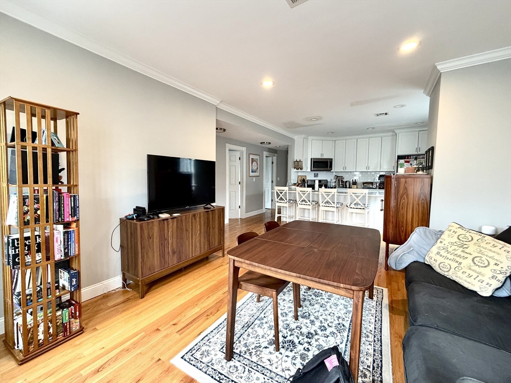 37 Moseley Street # 3