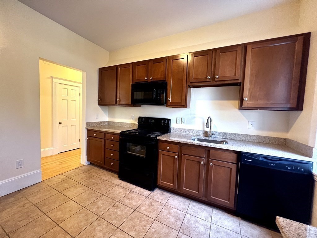 102 Trowbridge Street # 2L