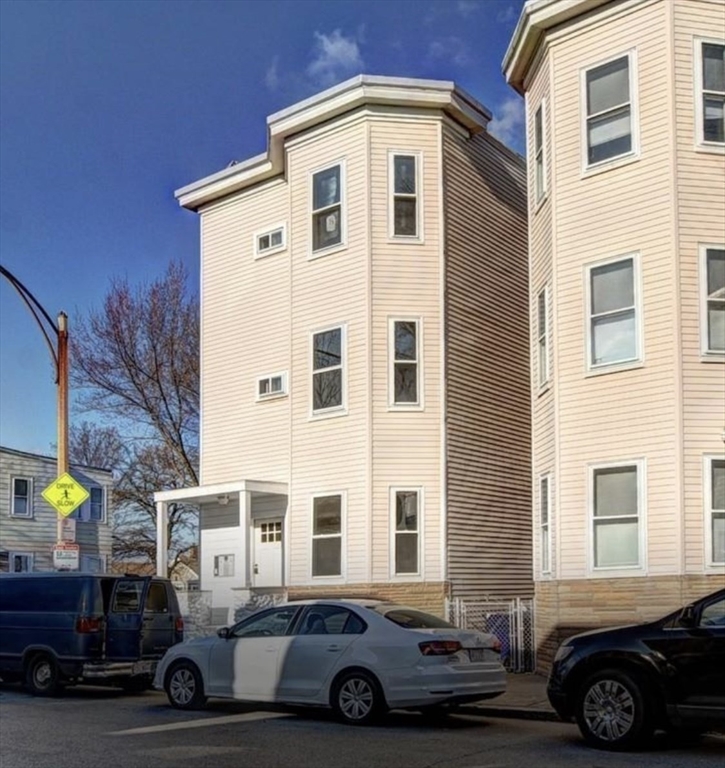 70 Wordsworth St # 1