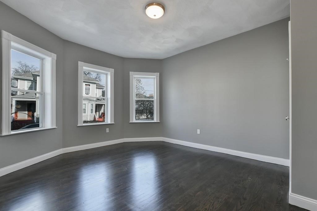 26 Elder St # 1