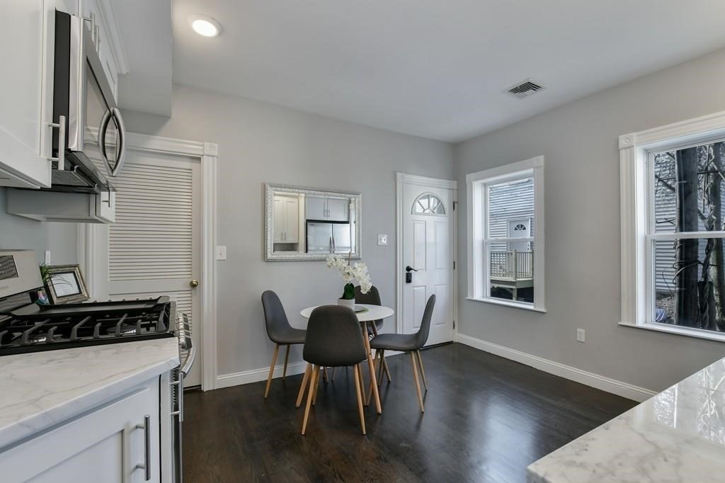 26 Elder St # 1