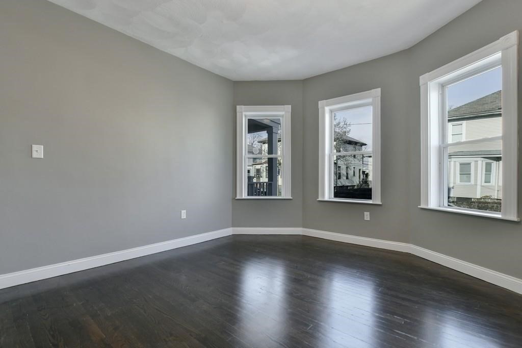 26 Elder St # 1