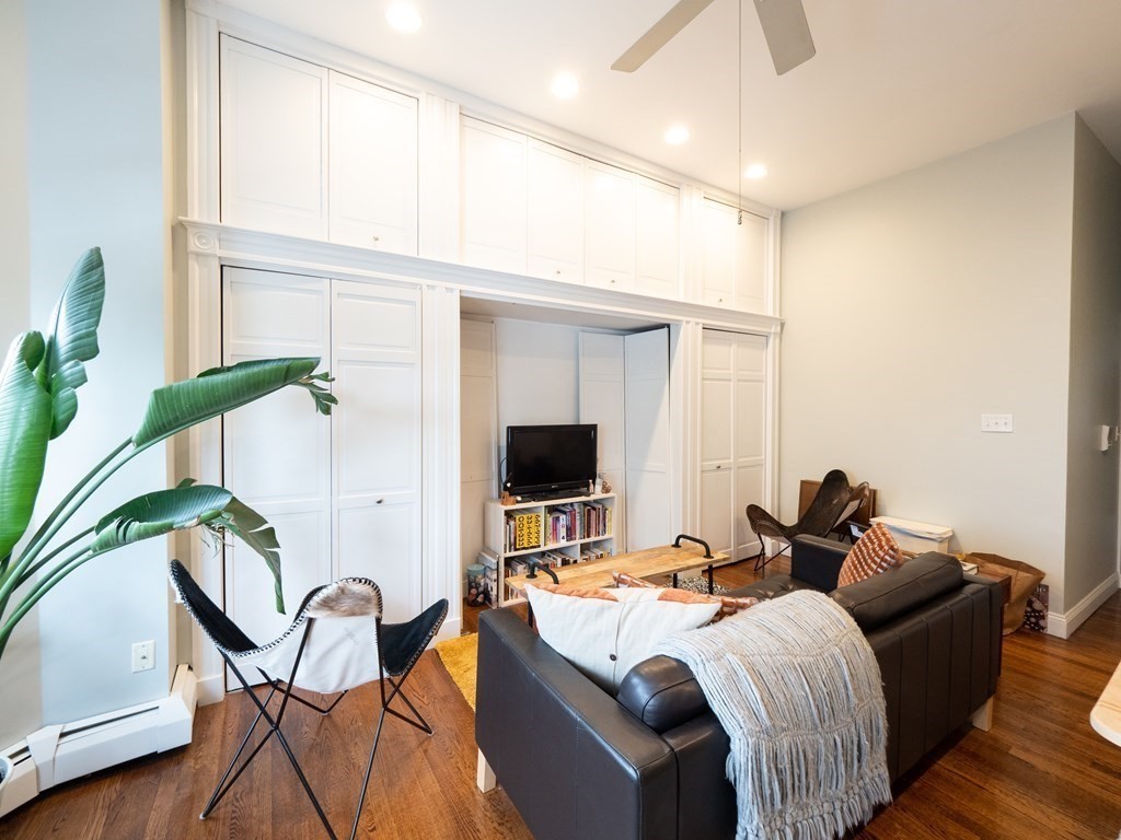 25 Fort Ave # 2