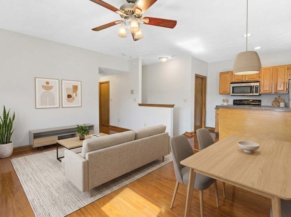 14 Arlington St # 3