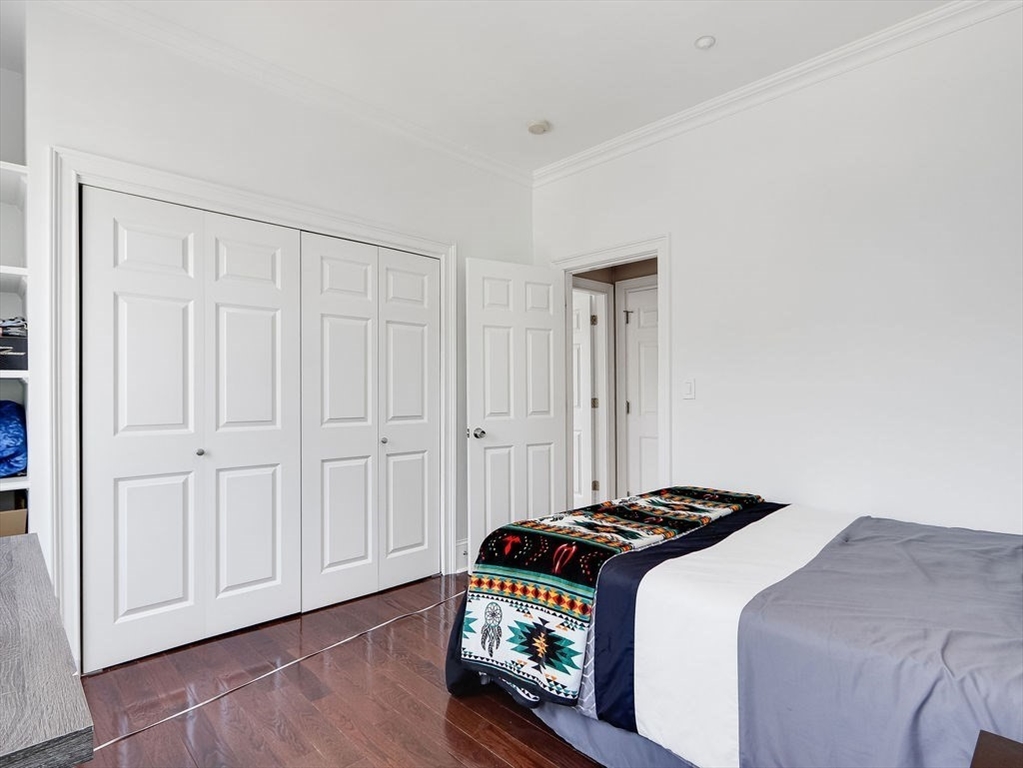 201 K Street # 4