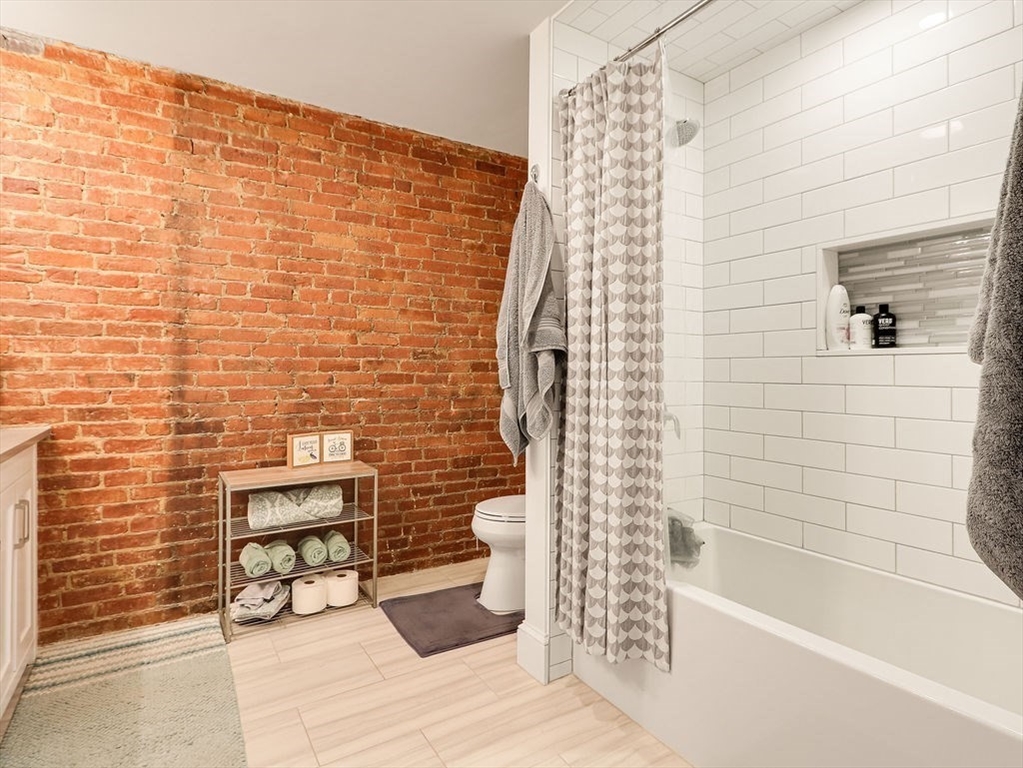 201 K Street # 4