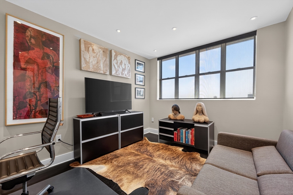 567 Tremont # 32