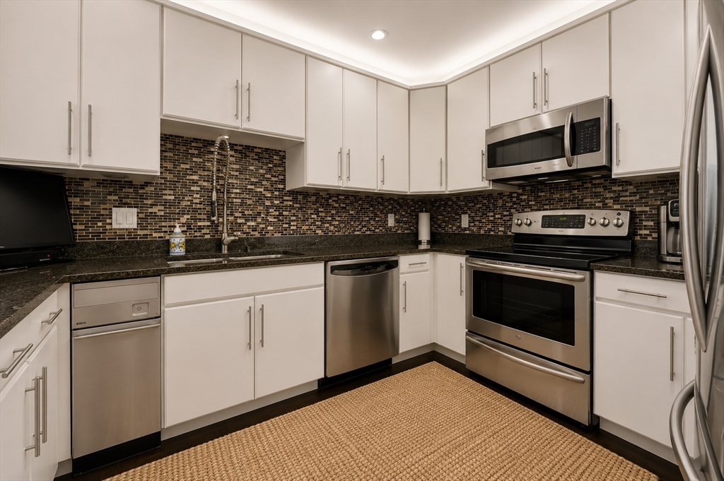 567 Tremont # 32