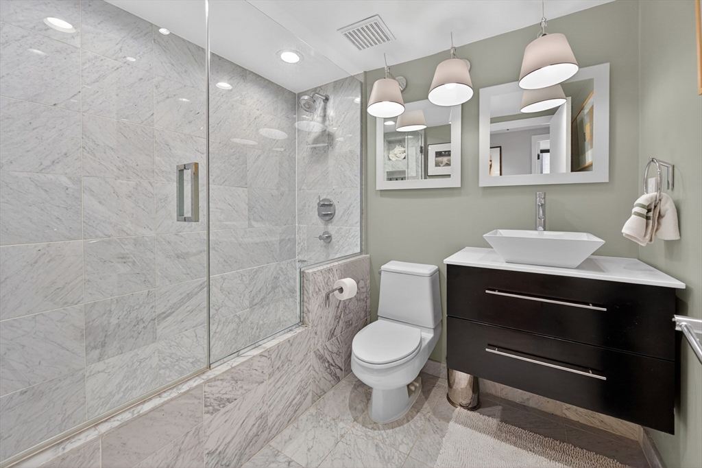 567 Tremont # 32