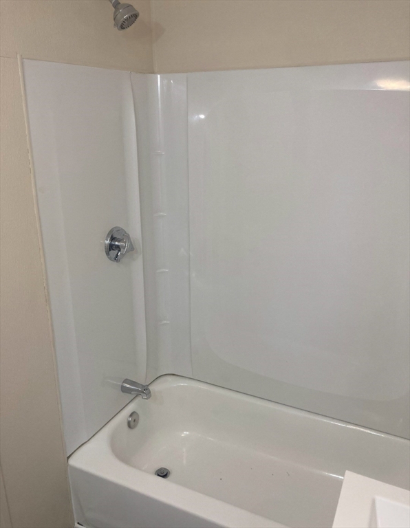93 Arthur St # 2W
