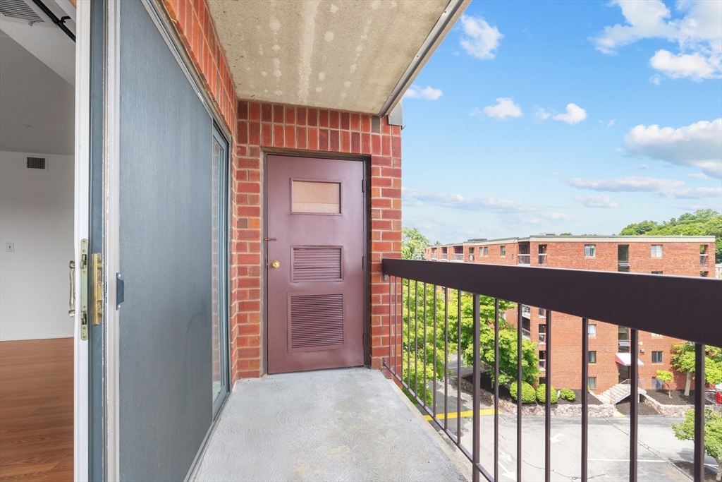 159 Main # 50A