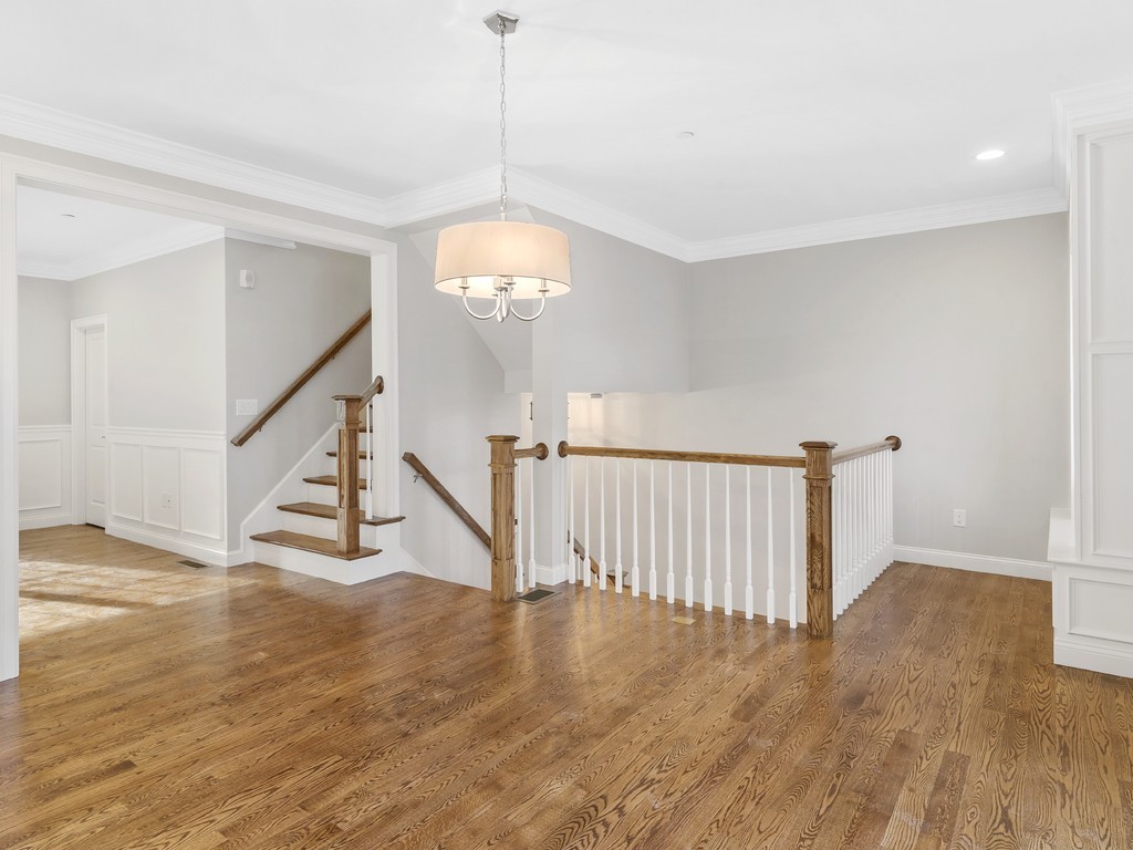 37 Lambert St # 37