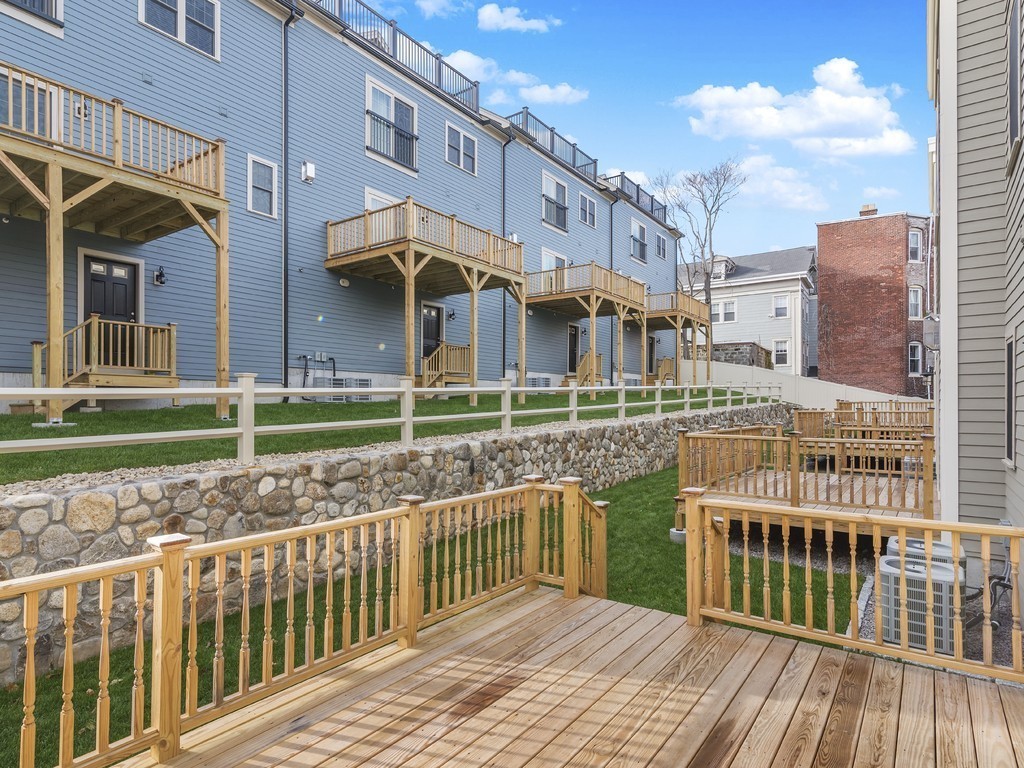 37 Lambert St # 37