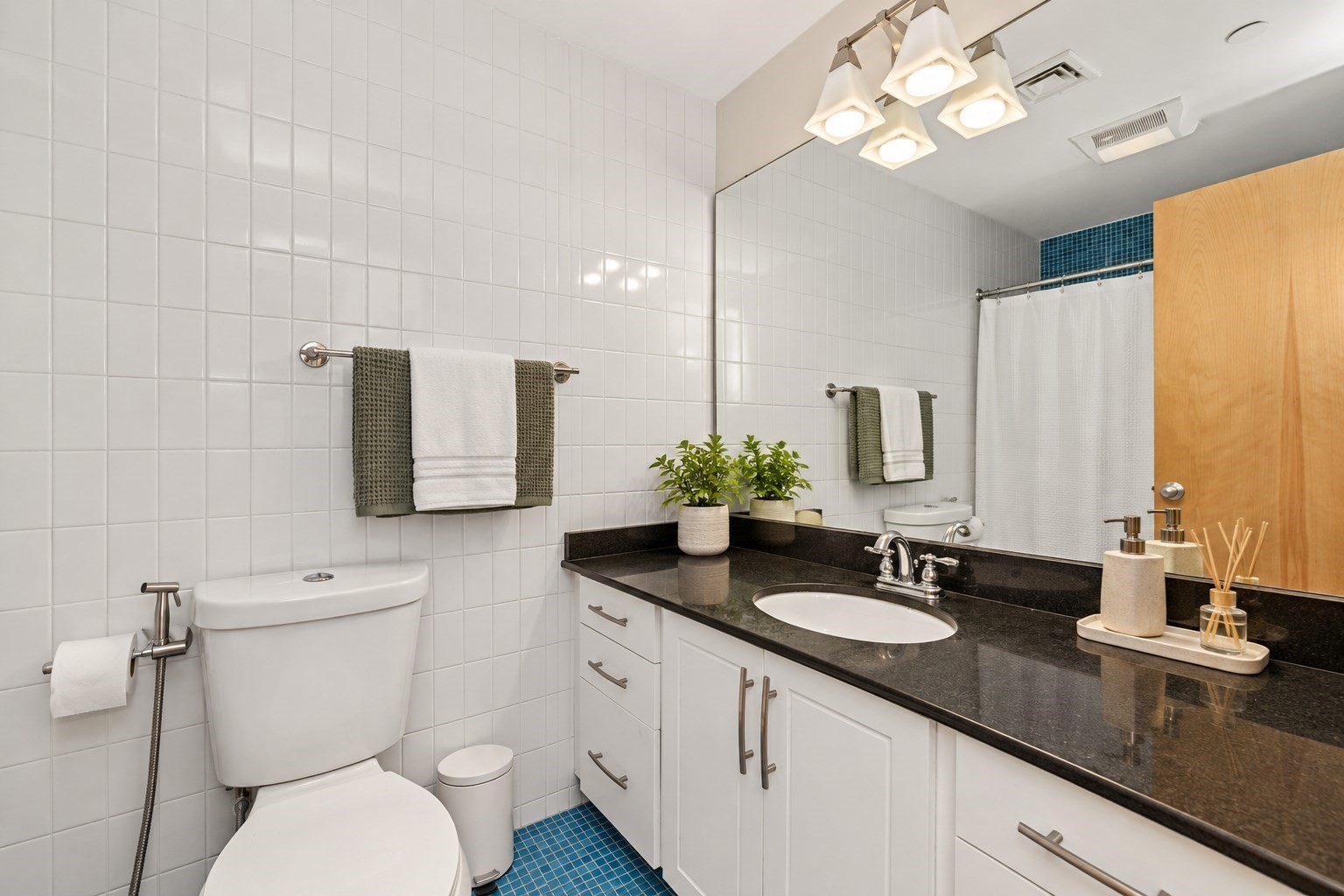 24 Bay State Rd # 5