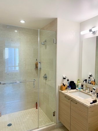 1 Franklin St # 2807