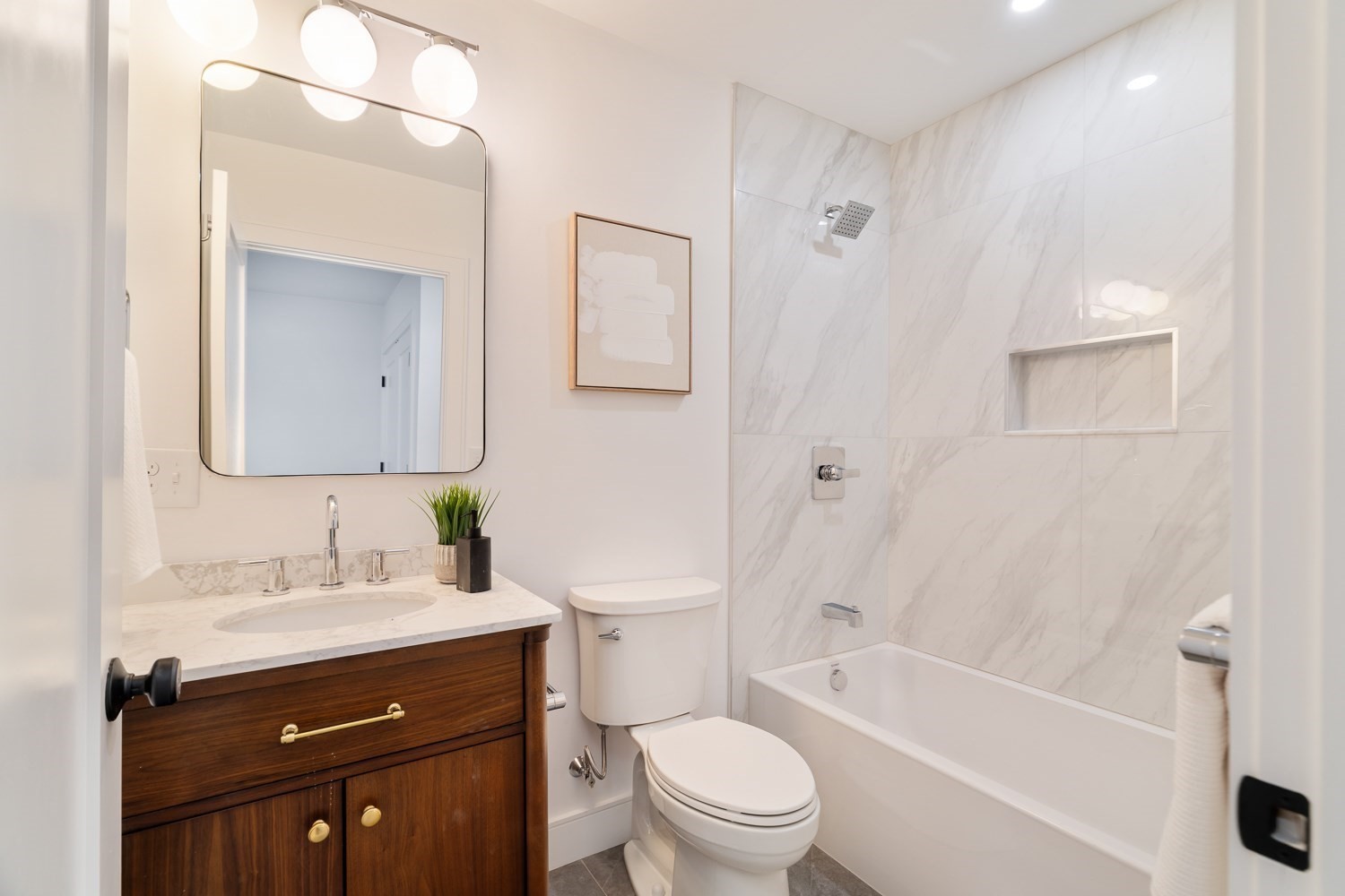 9 Olive Ave # 1