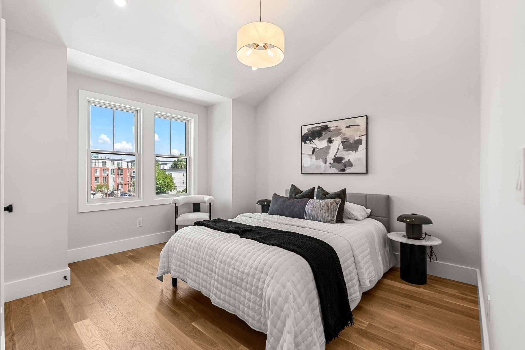 17 Lothrop St # 17