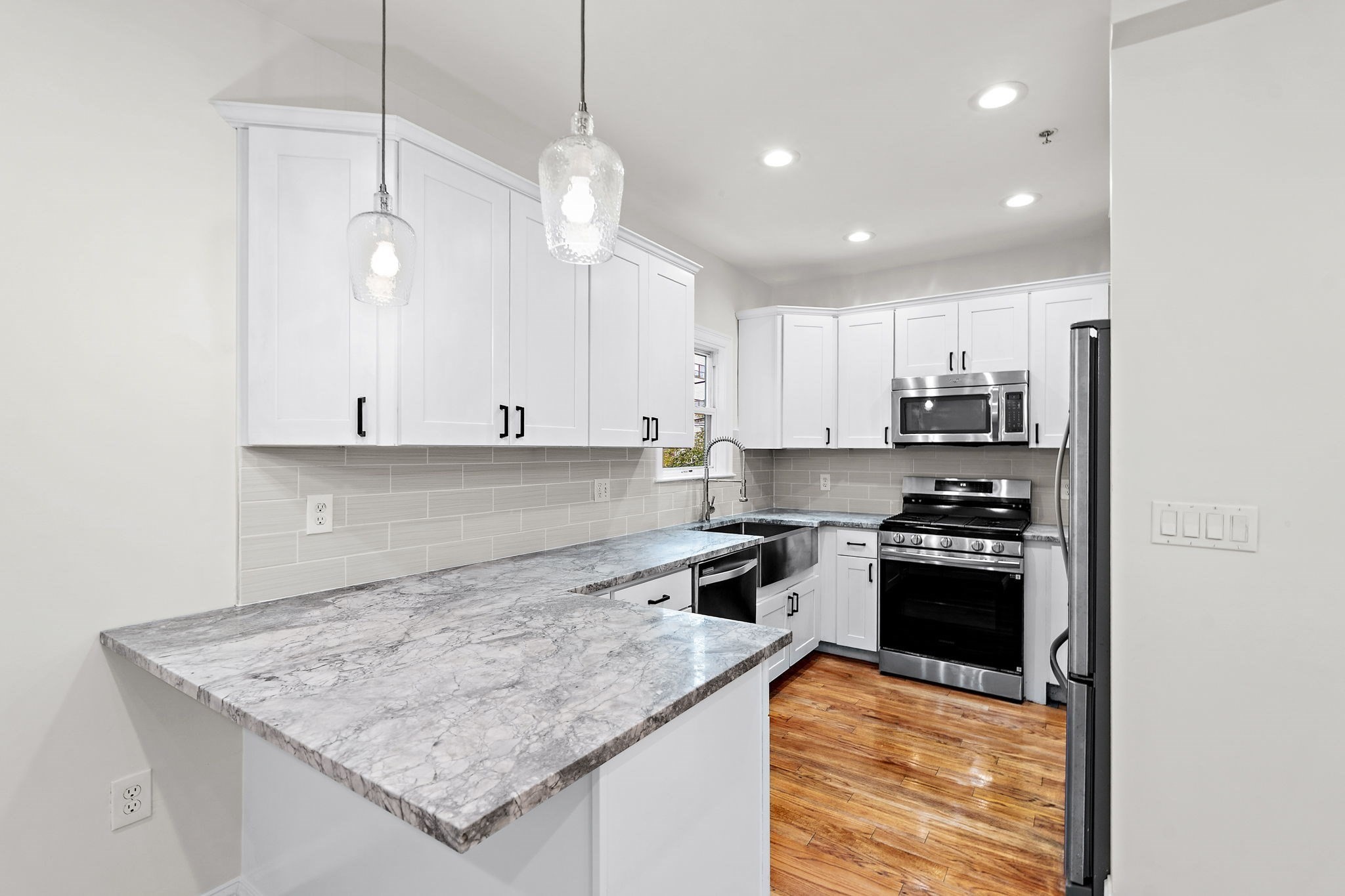 108 Bennington St # 1