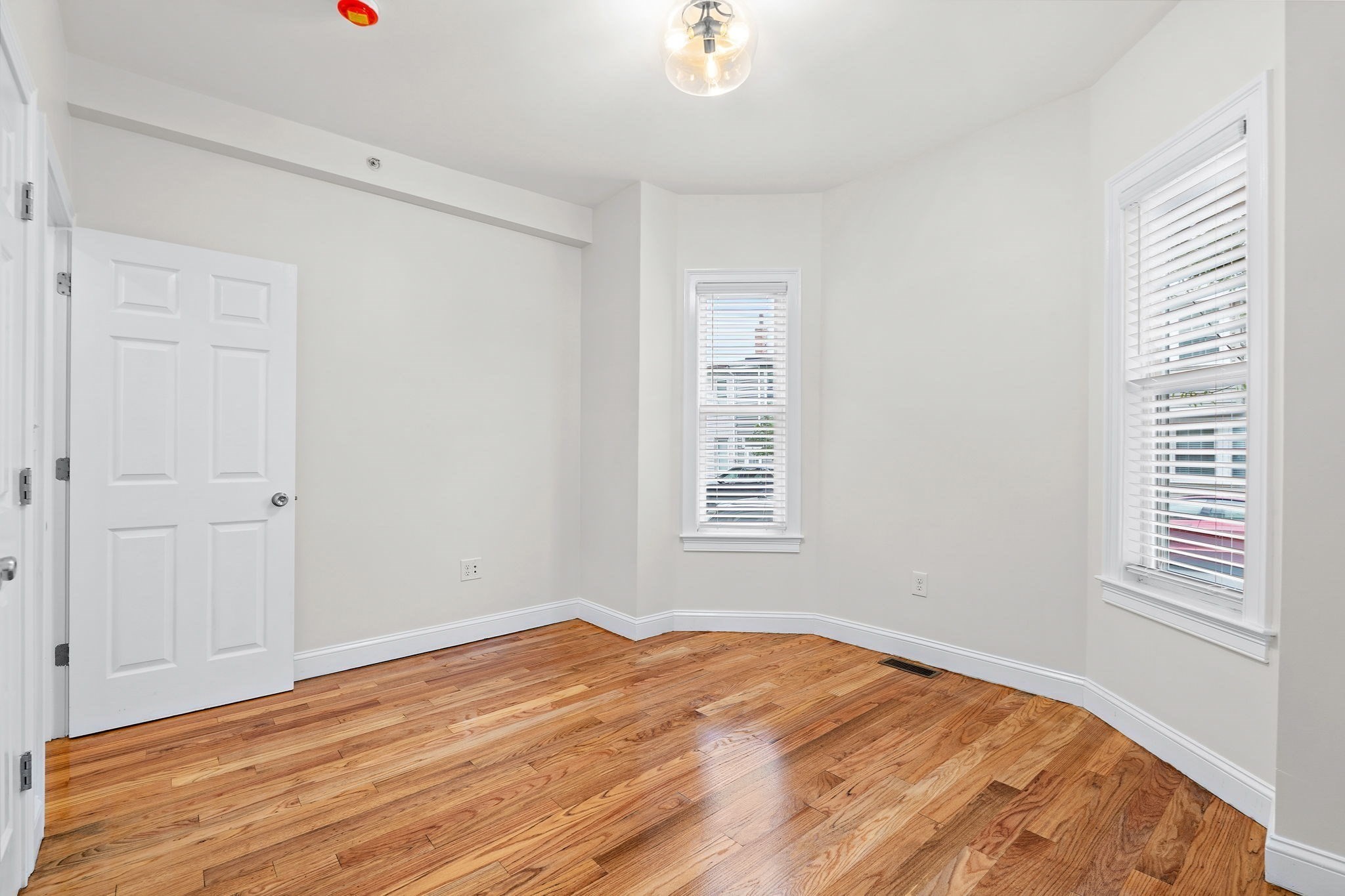 108 Bennington St # 1