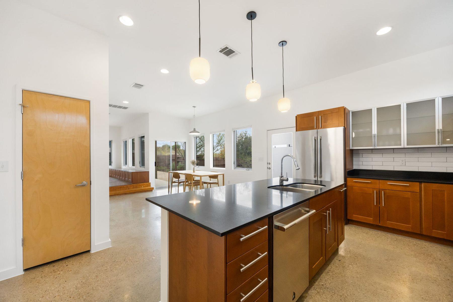 5421 Agatha CIR