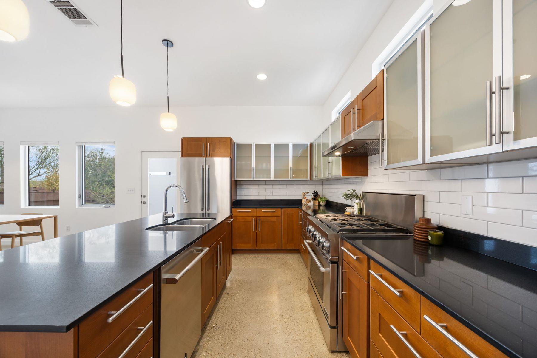 5421 Agatha CIR
