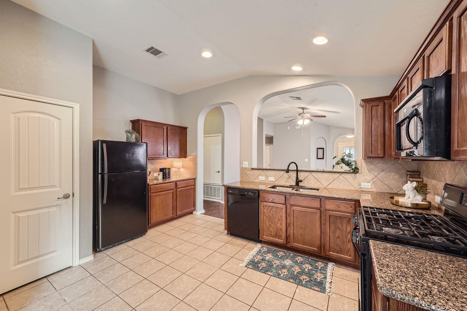 11017 Short Springs DR