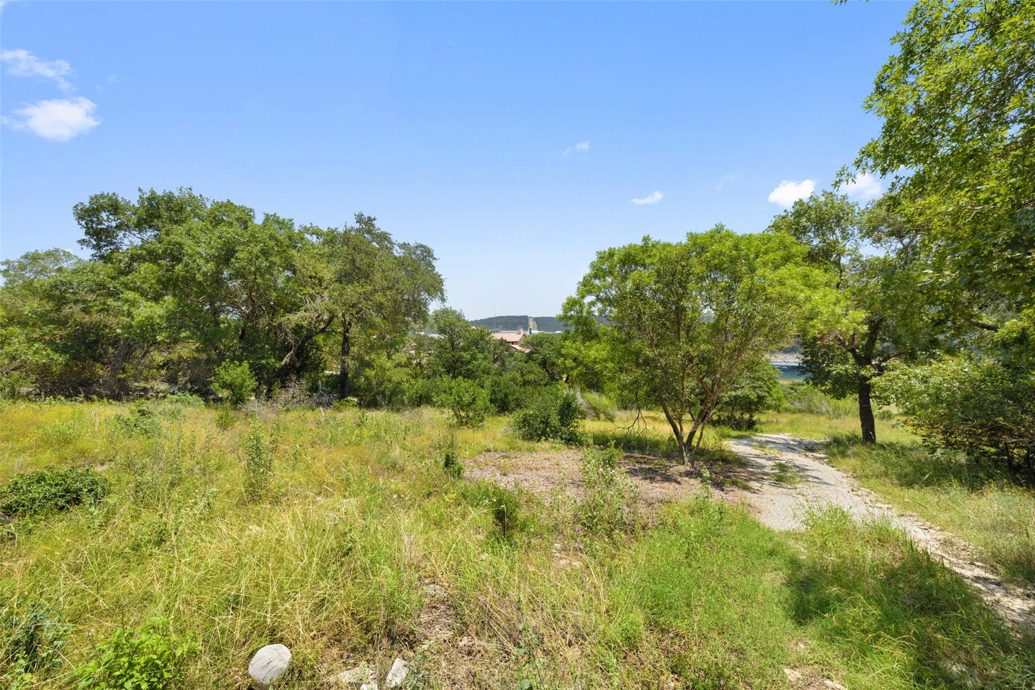 17124 Northlake Hills DR