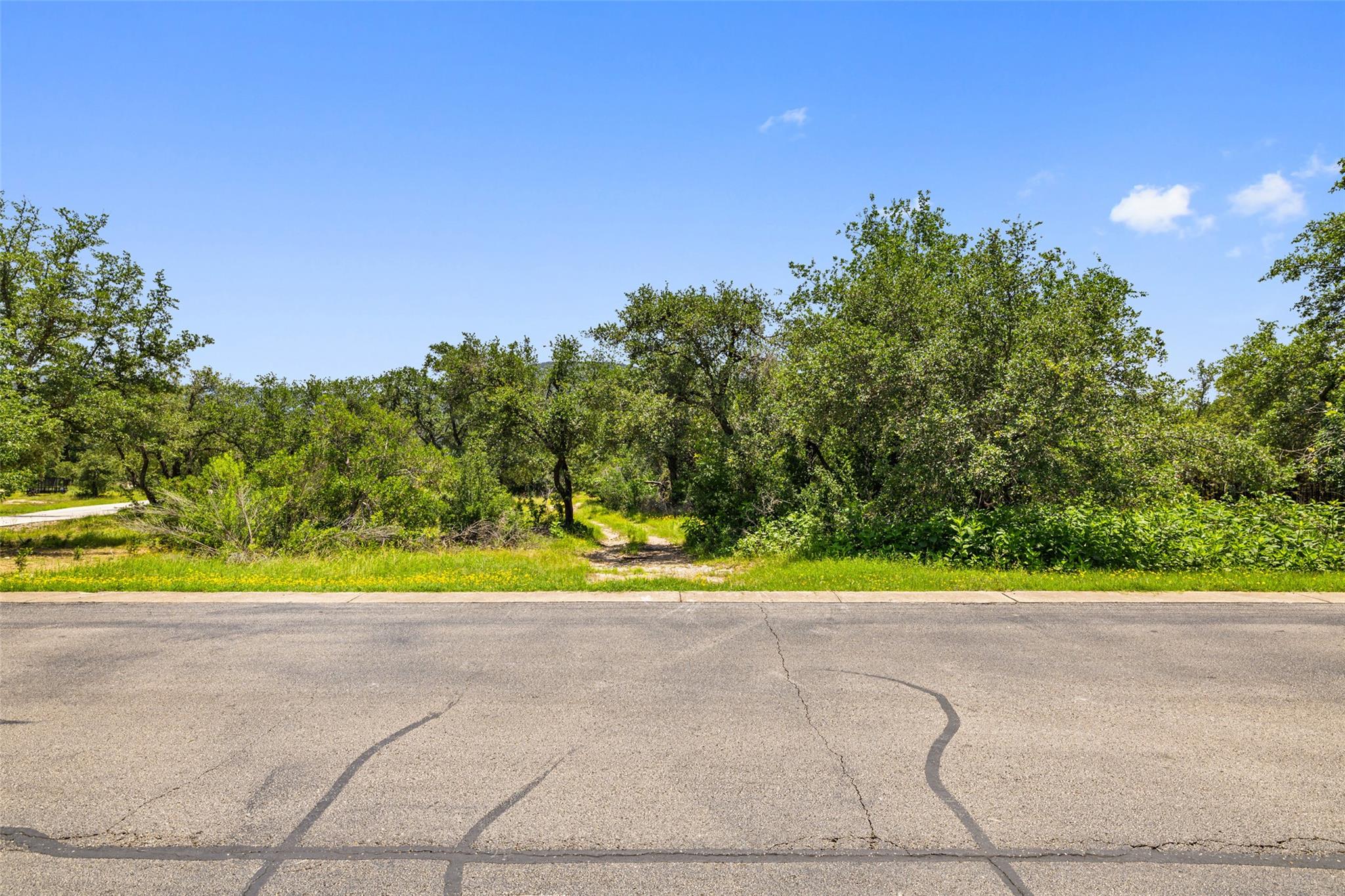 17124 Northlake Hills DR