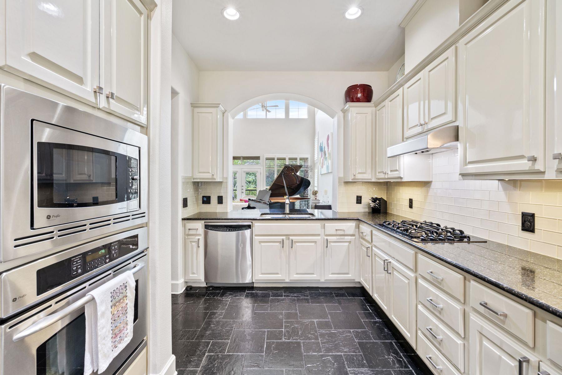 7800 Southwest PKWY # 1112
