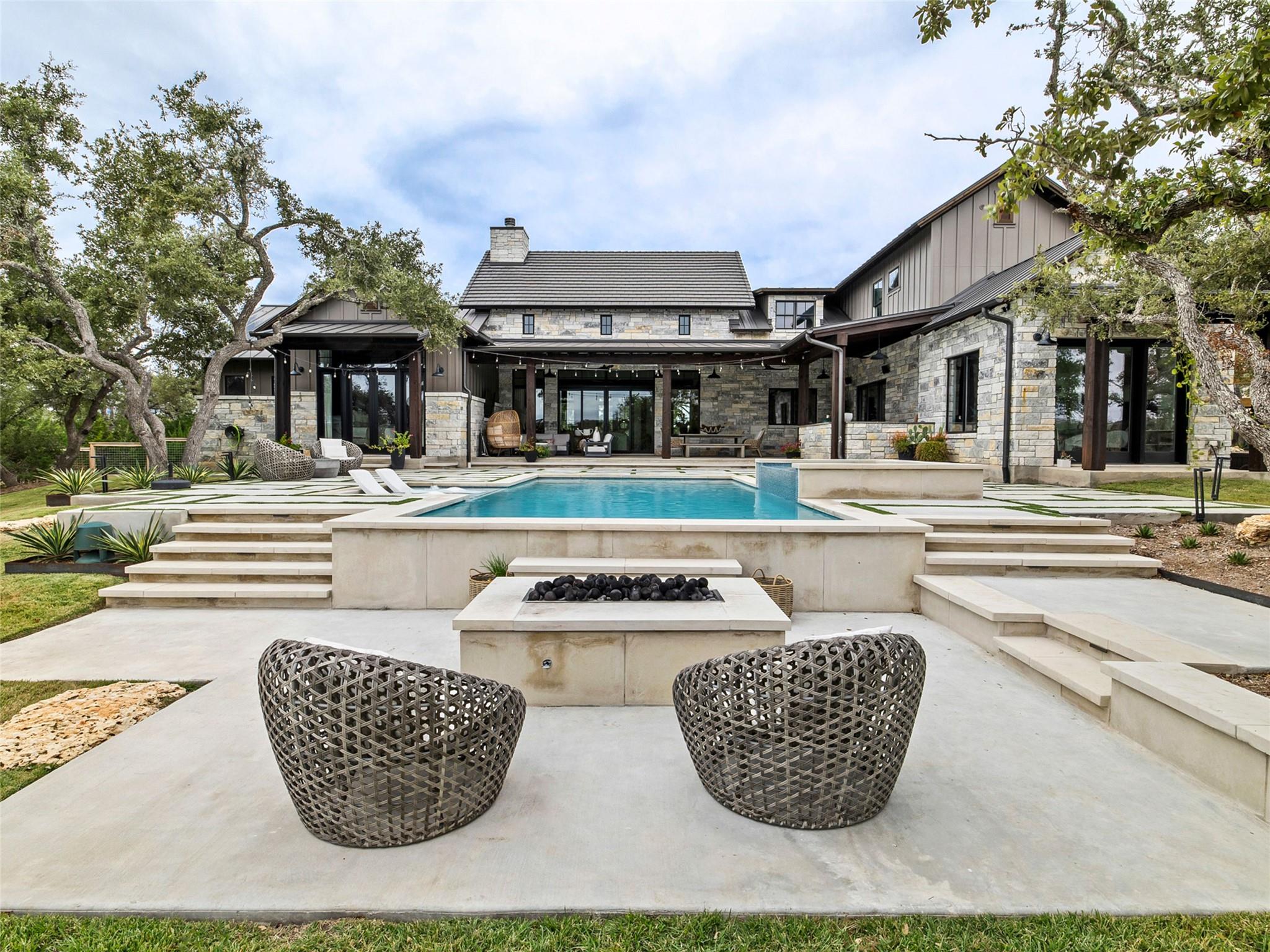 488 Dario DR