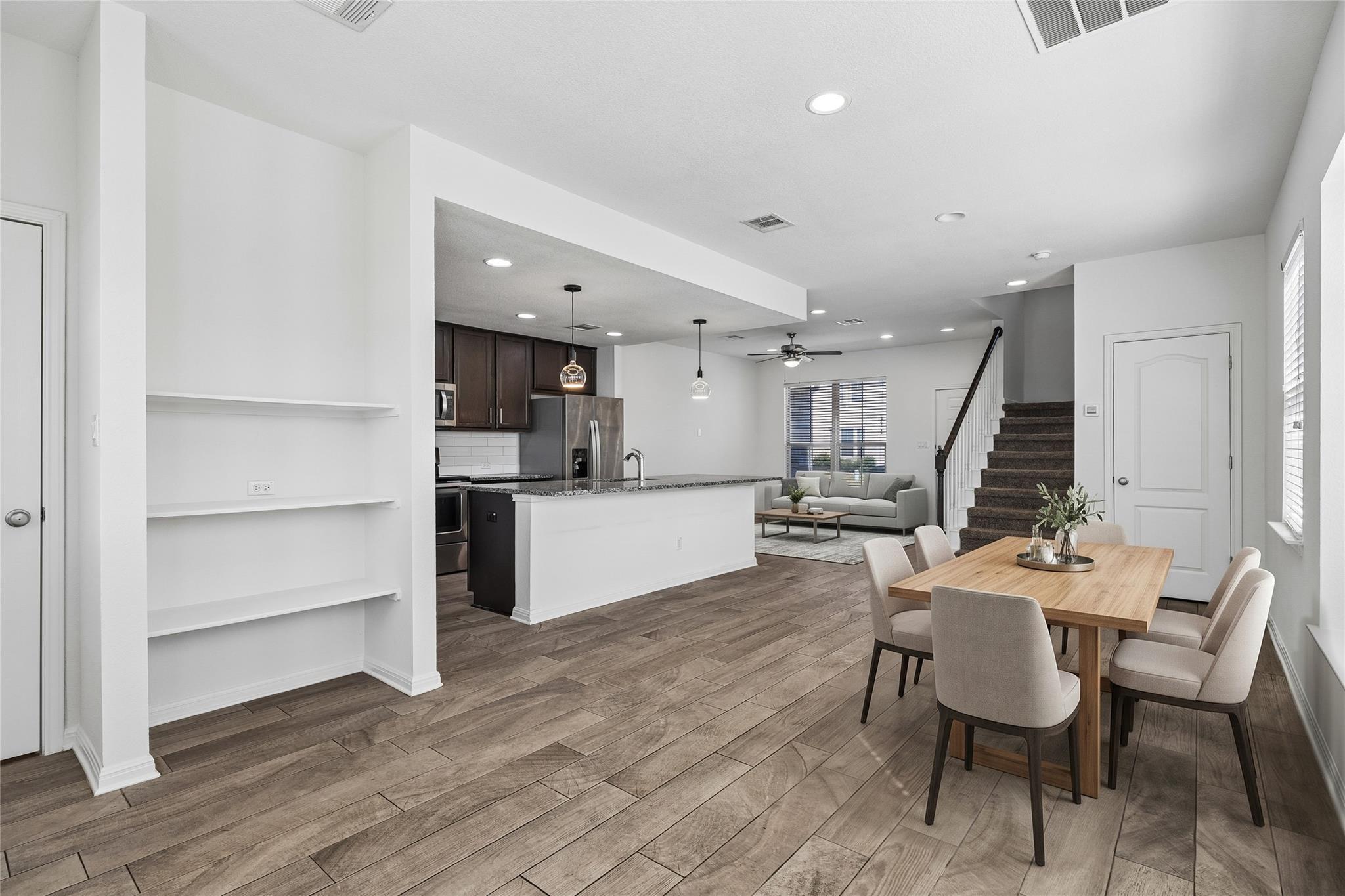 737 Coconut Grove ST