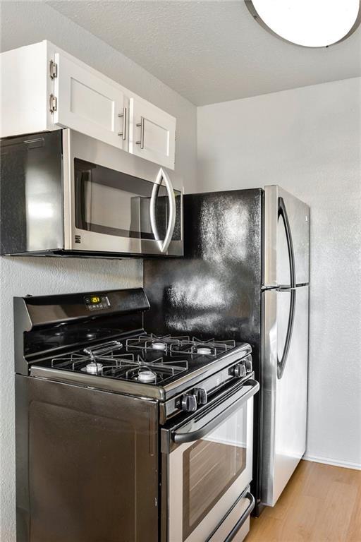 2401 Manor RD # 209