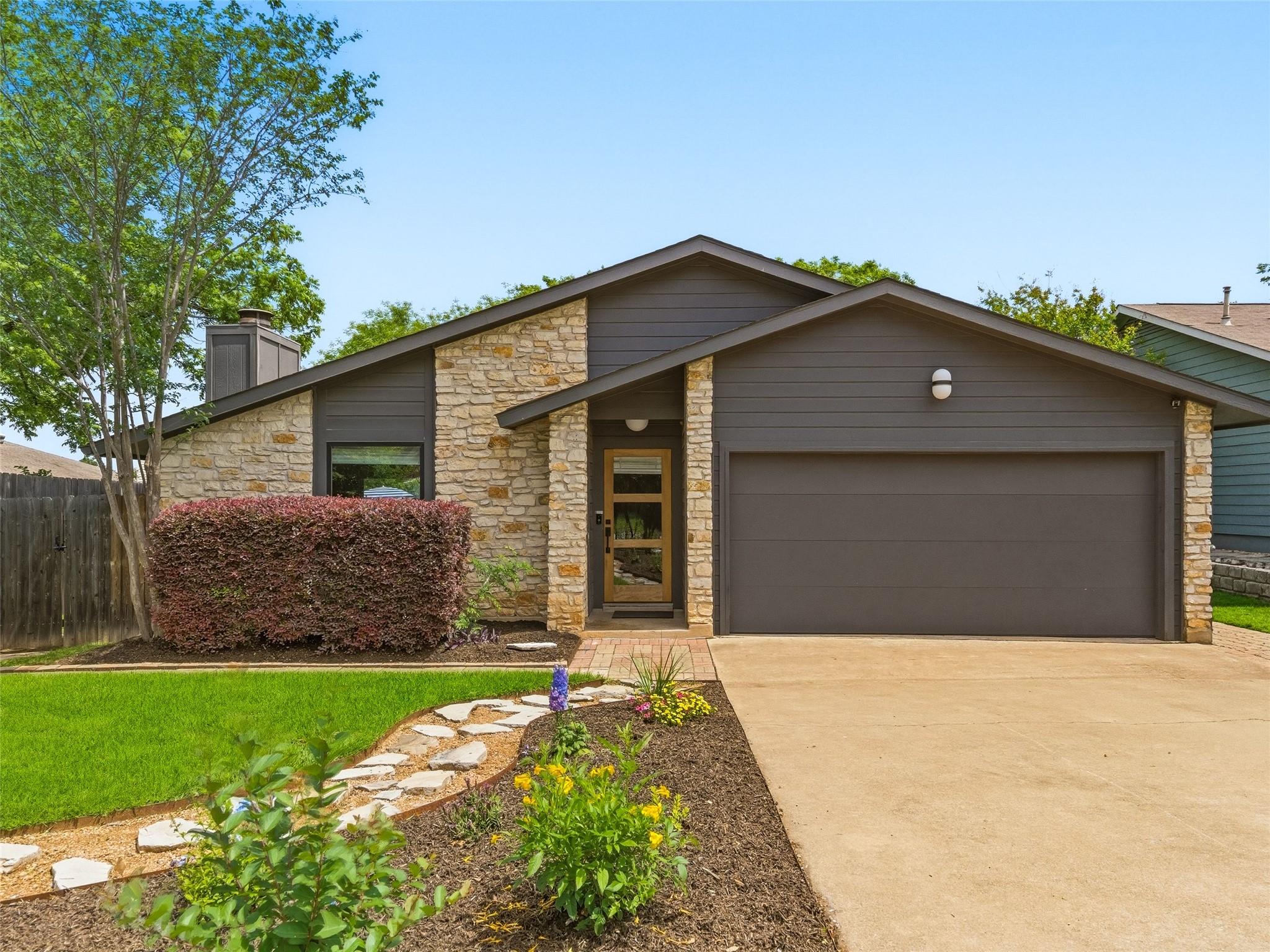 3218 Western DR