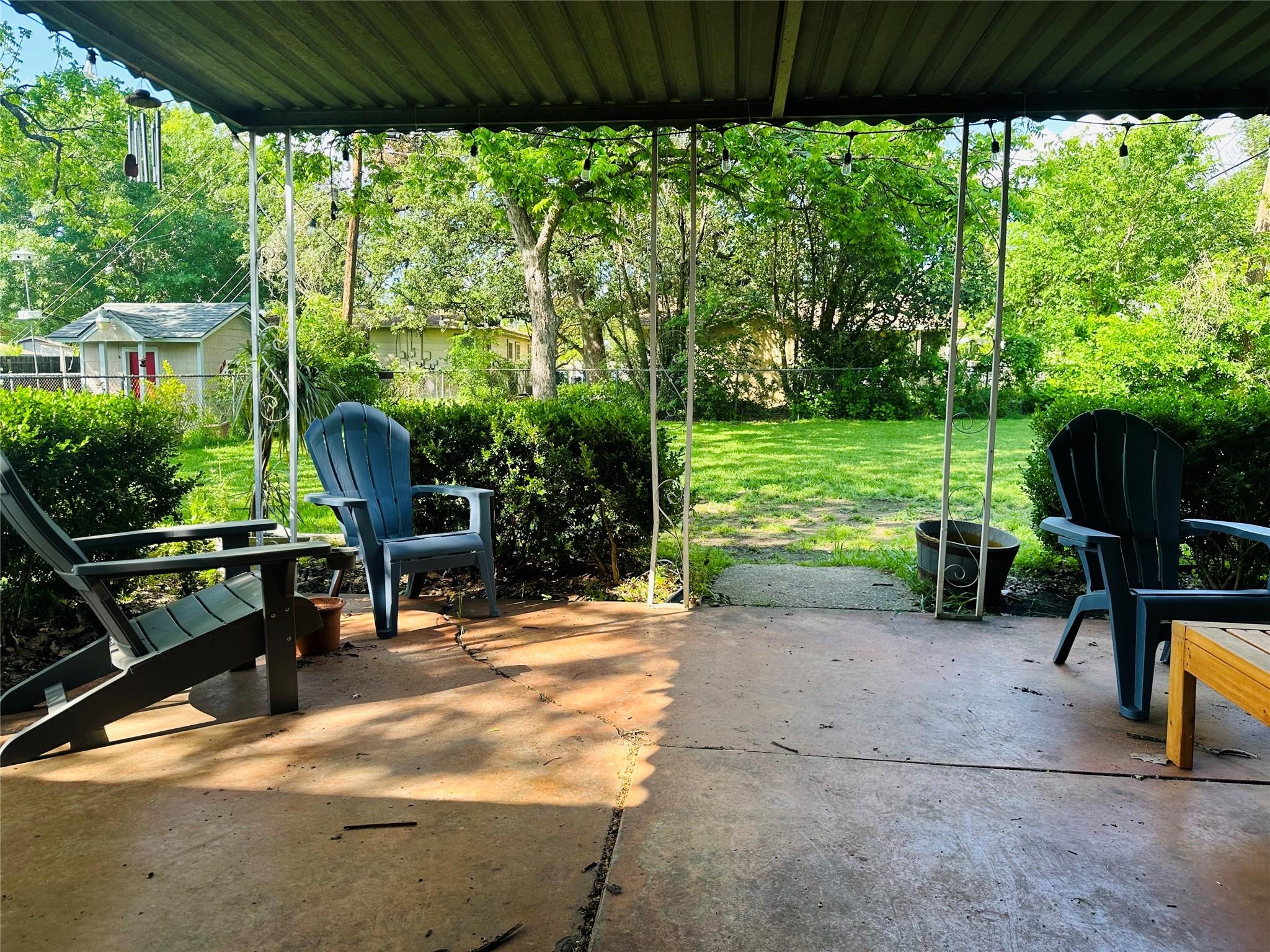 1806 Barbara ST