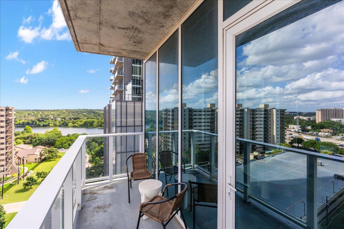 48 East Ave # 1308