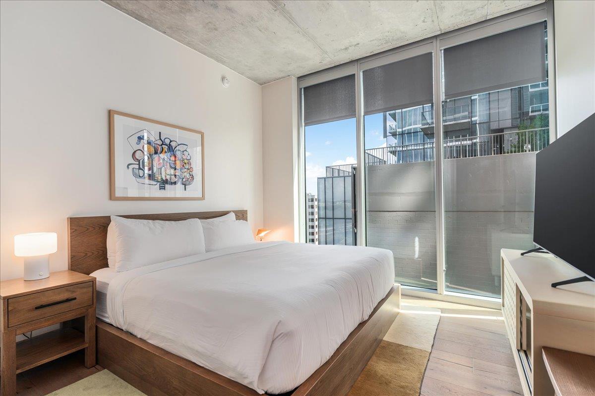 48 East Ave # 1308