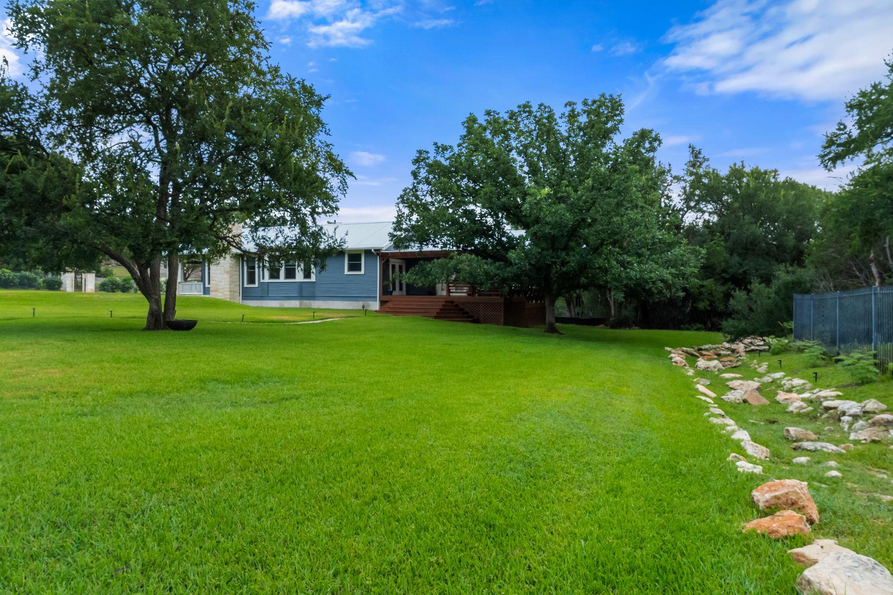 2703 De Soto DR