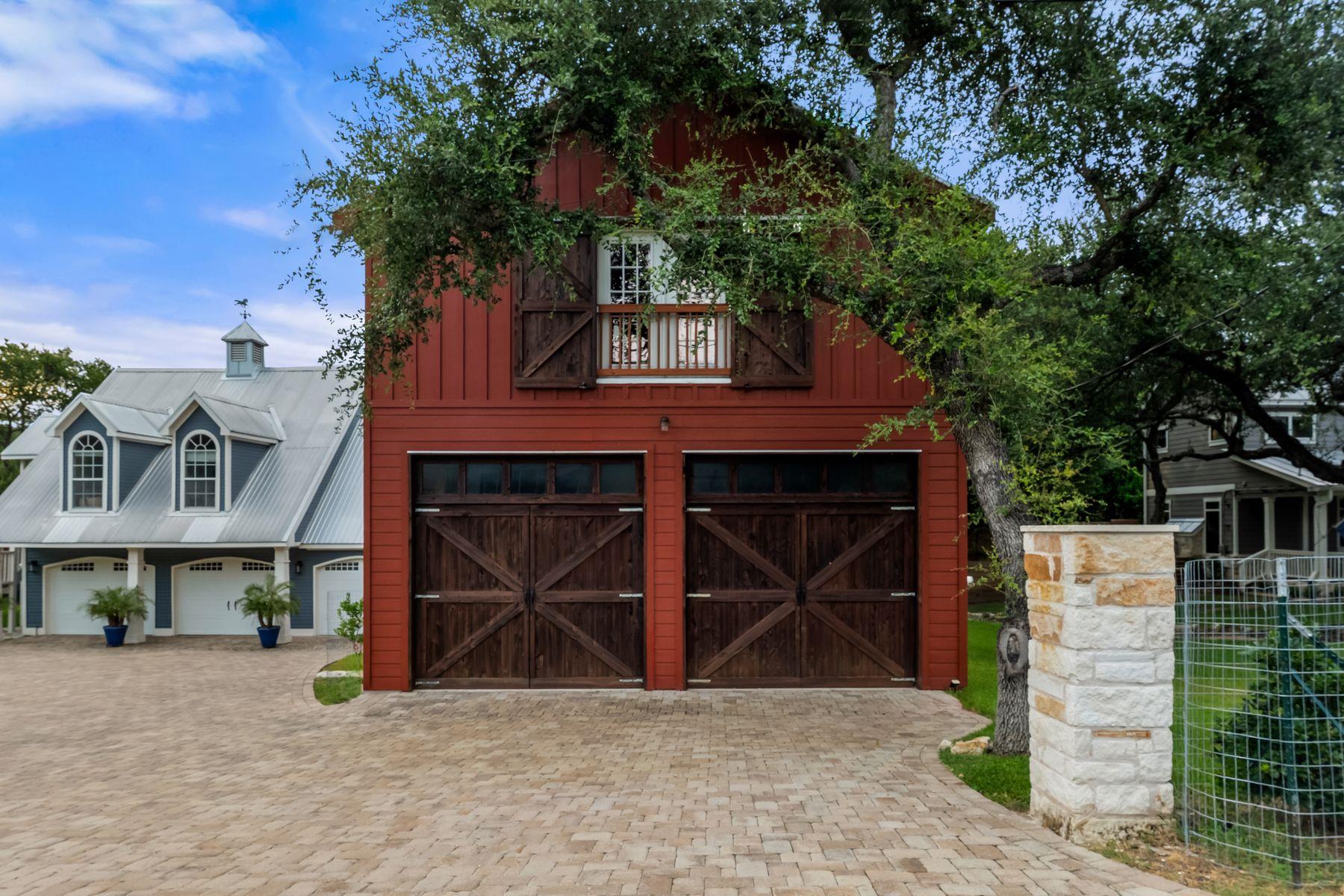 2703 De Soto DR